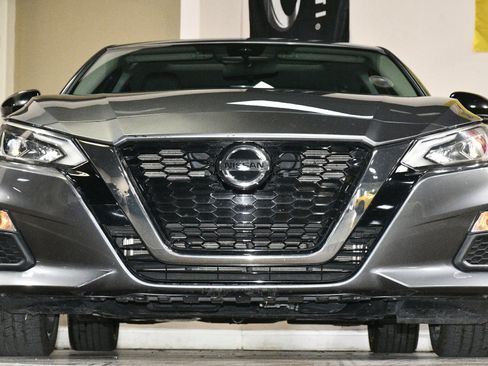 Used 2020 Nissan Altima 2.5 SR w/ Premium Package FWD image 81