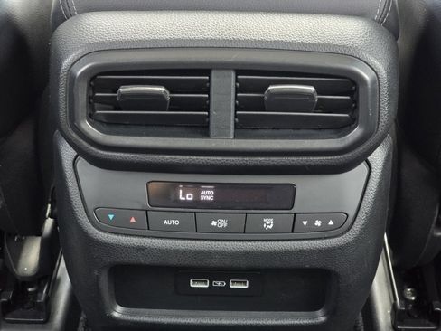 Used 2023 Honda Pilot EX-L image 31