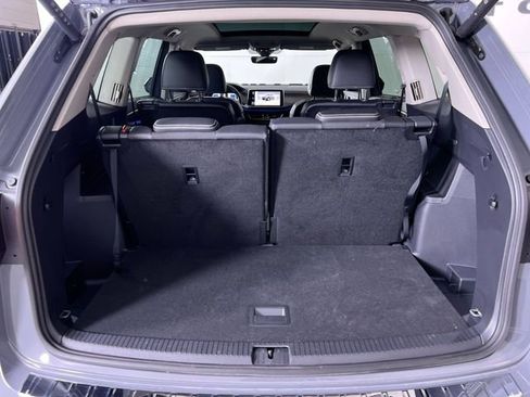 Used 2025 Volkswagen Atlas SEL image 25