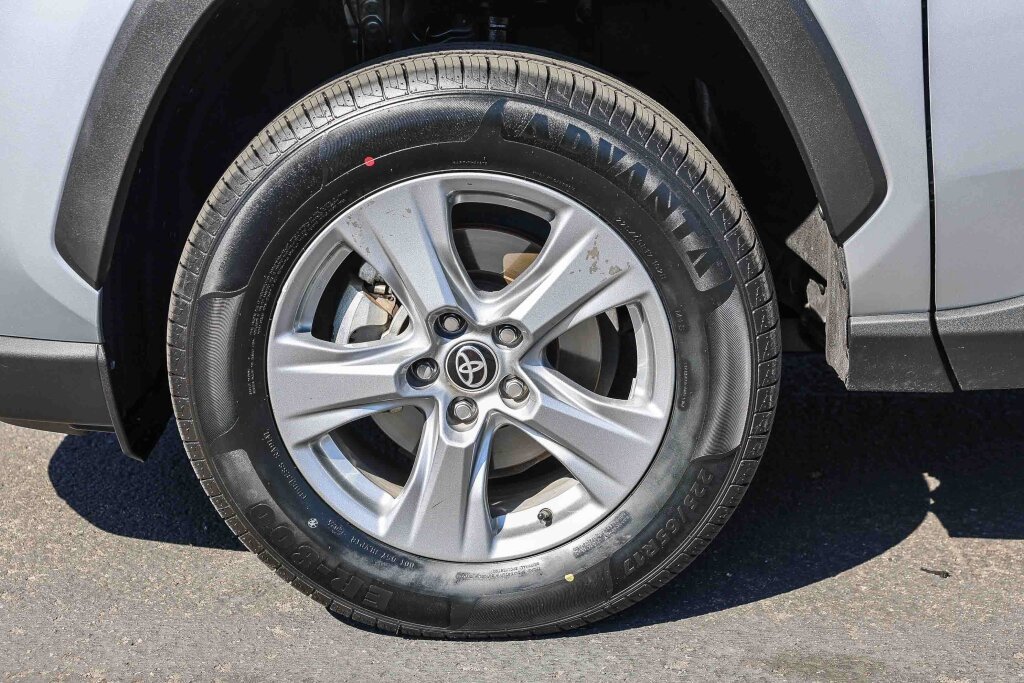 Certified 2025 Toyota RAV4 XLE AWD/4WD image 28