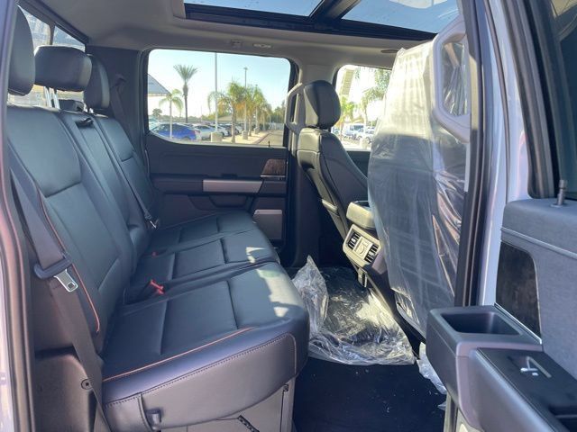 New 2026 Ford F250 Lariat w/ Black Appearance Package AWD/4WD image 26