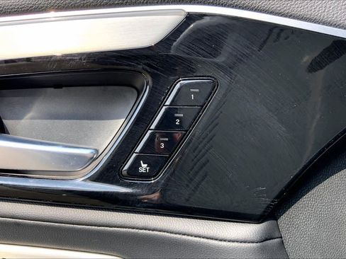 Used 2023 Acura MDX FWD image 30