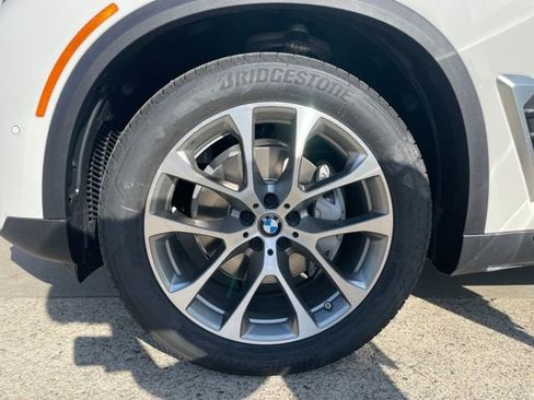 New 2026 BMW X5 xDrive40i image 24