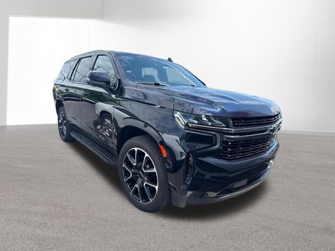 Used 2022 Chevrolet Tahoe RST w/ Luxury Package AWD/4WD image 3