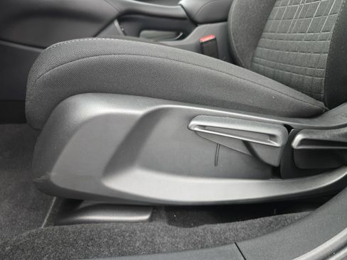 New 2026 Honda HR-V LX image 28