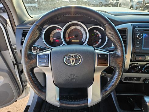 Used 2013 Toyota Tacoma 4x4 Double Cab w/ TRD Sport Pkg image 16