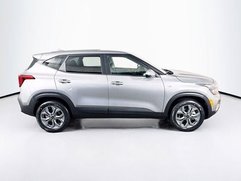New 2026 Kia Seltos LX AWD/4WD image 4