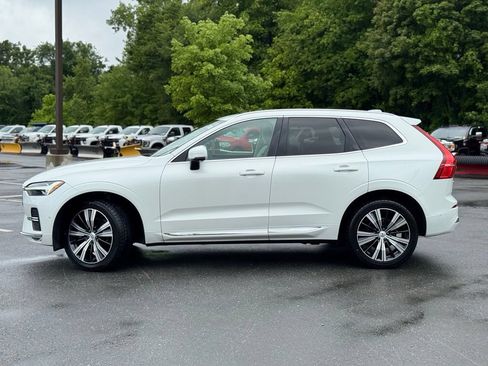 Used 2023 Volvo XC60 B5 Plus w/ Climate Package AWD/4WD image 2