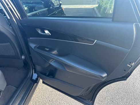 Used 2017 Kia Sorento FWD image 20