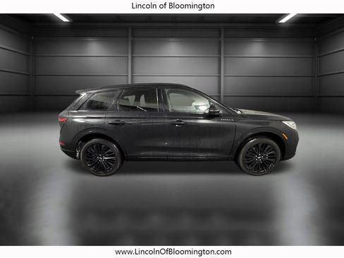 New 2025 Lincoln Corsair Reserve w/ Equipment Group 202A image 8