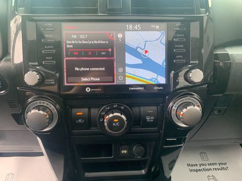 Used 2023 Toyota 4Runner TRD Off-Road Premium w/ Moonroof Package AWD/4WD image 25