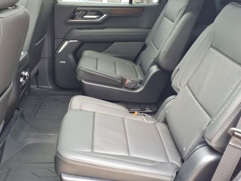 New 2026 GMC Yukon Denali w/ Sun & Power Step Package AWD/4WD image 11