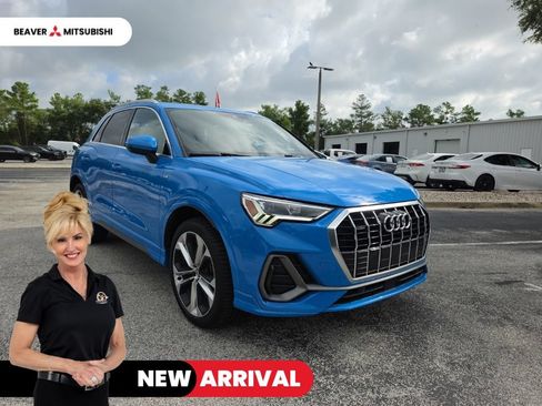 Used 2020 Audi Q3 2.0T Premium Plus AWD/4WD image 1