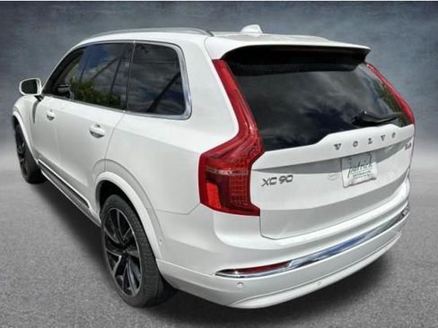 Used 2023 Volvo XC90 B6 Plus w/ Protection Package AWD/4WD image 4
