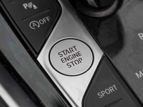 Used 2024 BMW Z4 sDrive30i w/ Shadowloine Package image 19