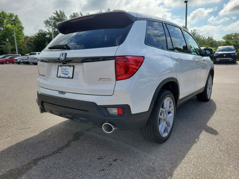 Used 2024 Honda Passport EX-L image 6
