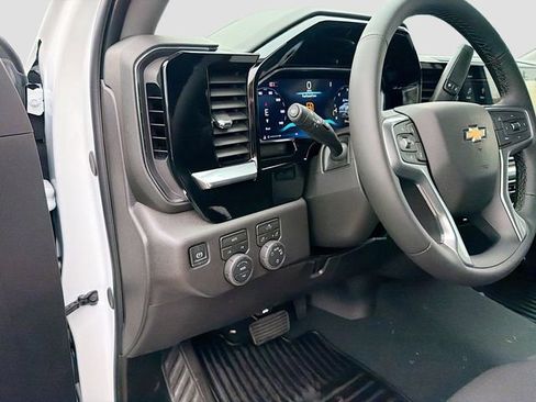 New 2026 Chevrolet Silverado 1500 LT image 9