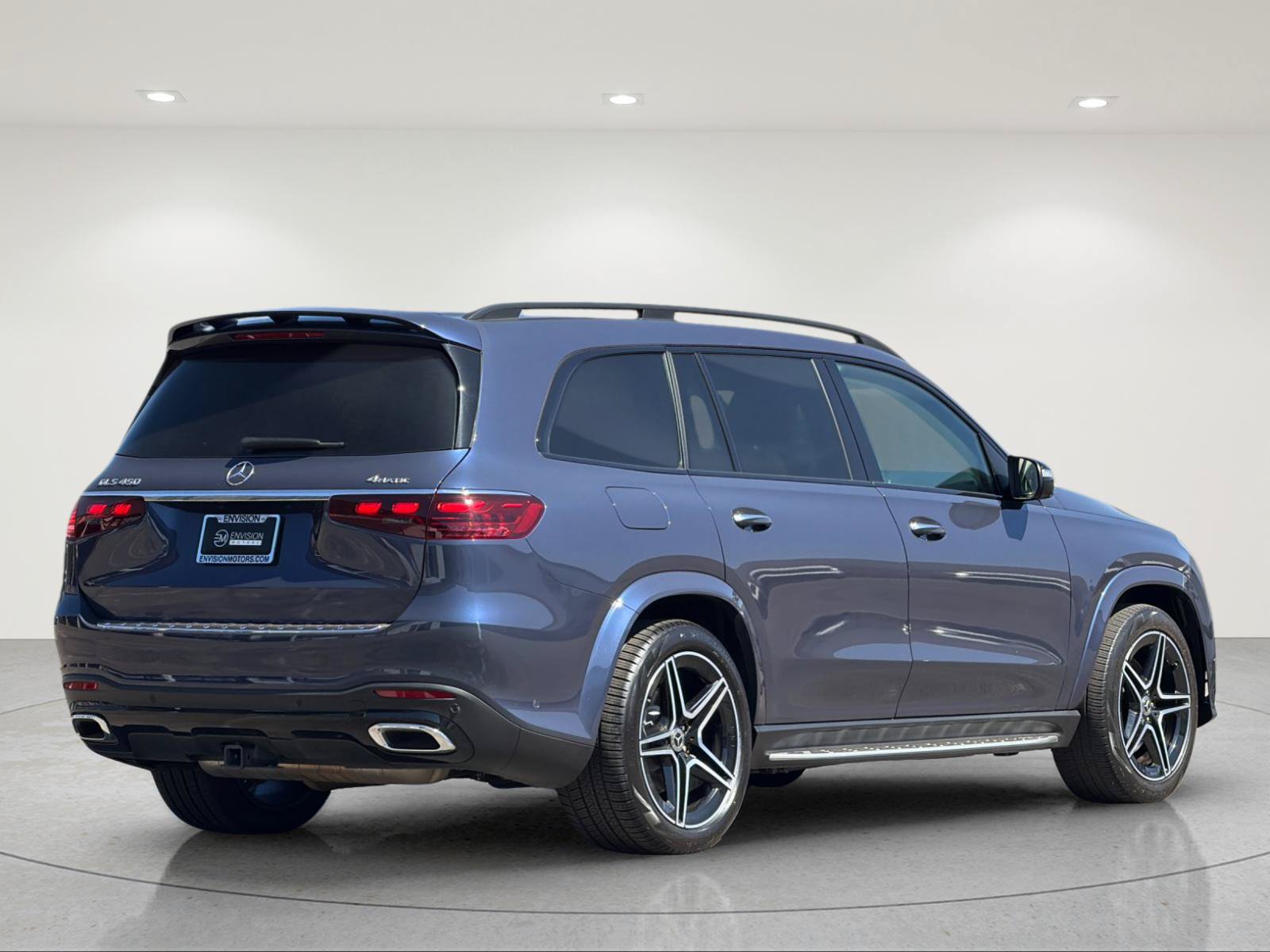Used 2024 Mercedes-Benz GLS 450 4MATIC image 5