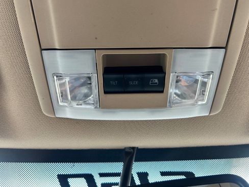 Used 2012 Ford F150 King Ranch image 26