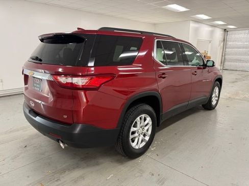 Used 2020 Chevrolet Traverse LT image 6