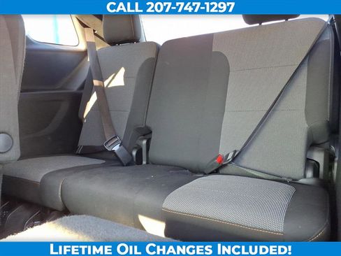 Used 2020 Chevrolet Traverse LT w/ Driver Confidence II Package image 15