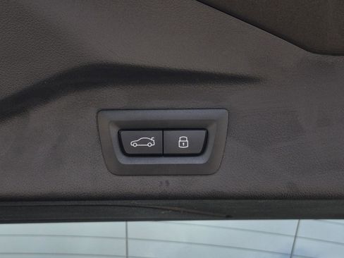 Certified 2025 BMW X7 M60i w/ Executive Package AWD/4WD image 9