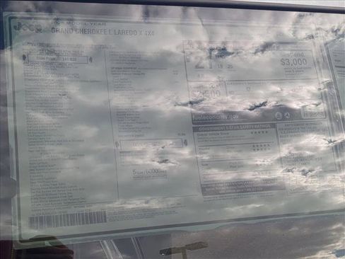 New 2025 Jeep Grand Cherokee L Laredo w/ Luxury Tech Group I image 18