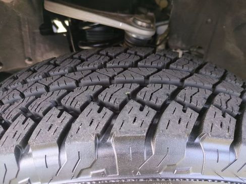 Used 2025 Ford Bronco Outer Banks AWD/4WD image 11