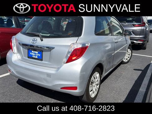 Used 2014 Toyota Yaris L FWD image 2