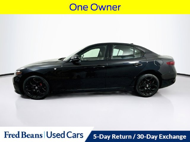 Used 2023 Alfa Romeo Giulia Ti w/ Active Assist Plus Package AWD/4WD image 5