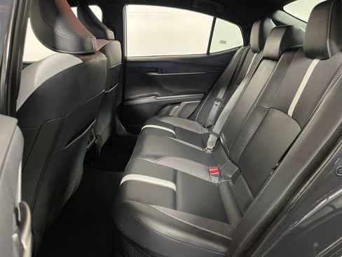 Used 2025 Toyota Camry SE FWD image 13