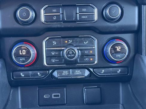 Used 2022 Chevrolet Tahoe RST w/ Sport Performance Package image 18