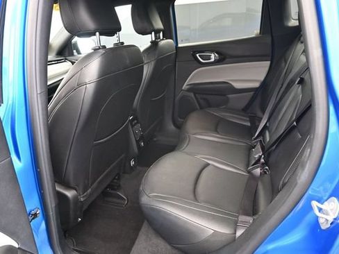 Used 2025 Jeep Compass Limited AWD/4WD image 16