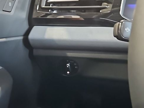 New 2026 Volkswagen Jetta SE FWD image 35