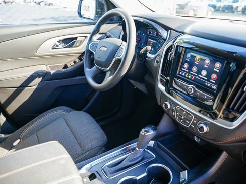 Used 2020 Chevrolet Traverse LS image 32