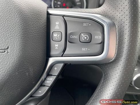 New 2026 RAM 1500 Express AWD/4WD image 18