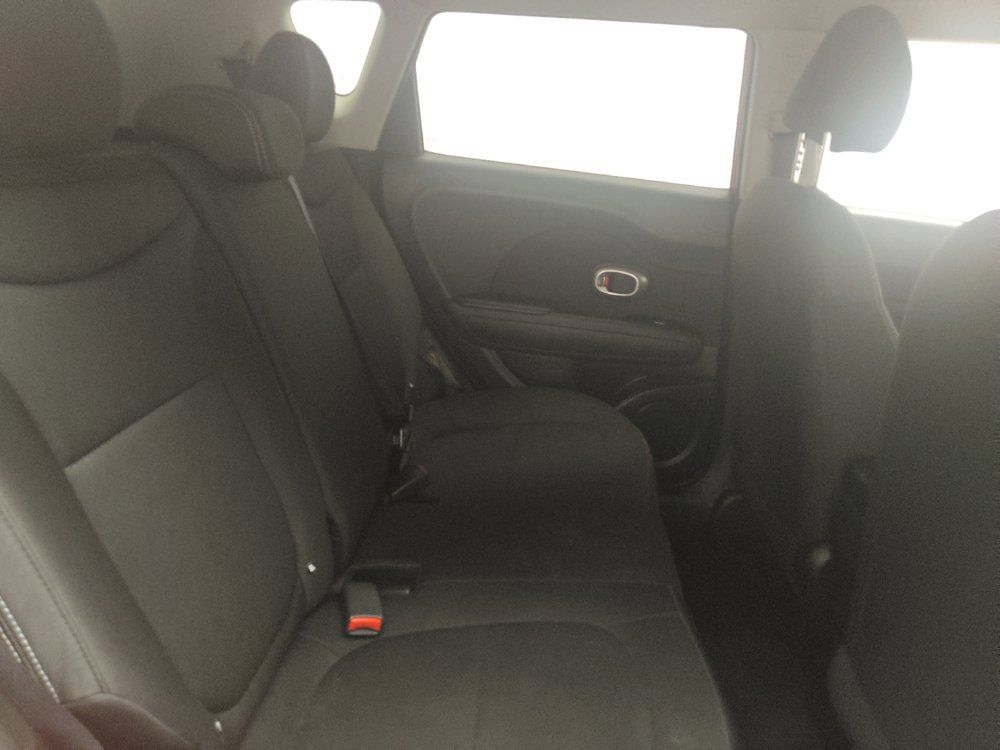 Used 2019 Kia Soul FWD image 19
