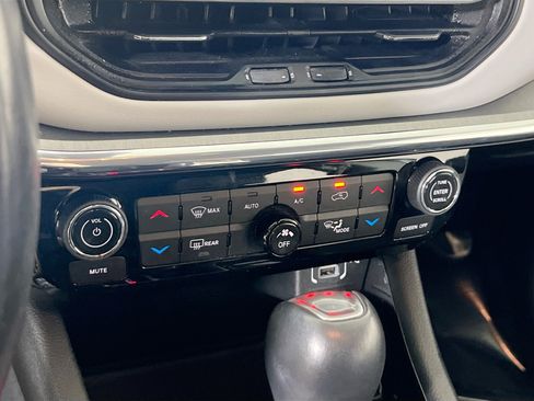 Used 2022 Jeep Compass Limited AWD/4WD image 15