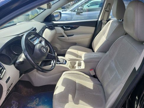 Used 2017 Nissan Rogue Sport SL w/ SL Premium Package image 5