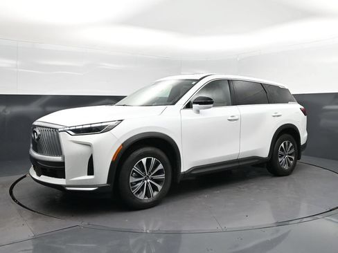 Certified 2026 INFINITI QX60 Pure w/ Cargo Package FWD image 11