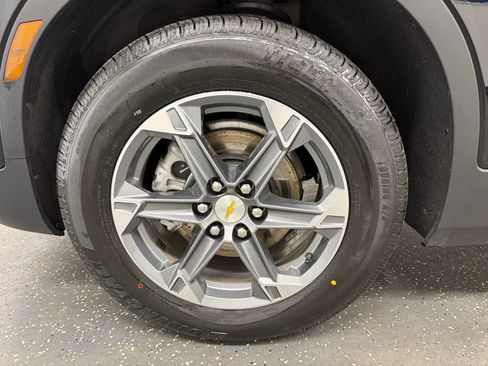 Used 2025 Chevrolet Blazer LT image 18