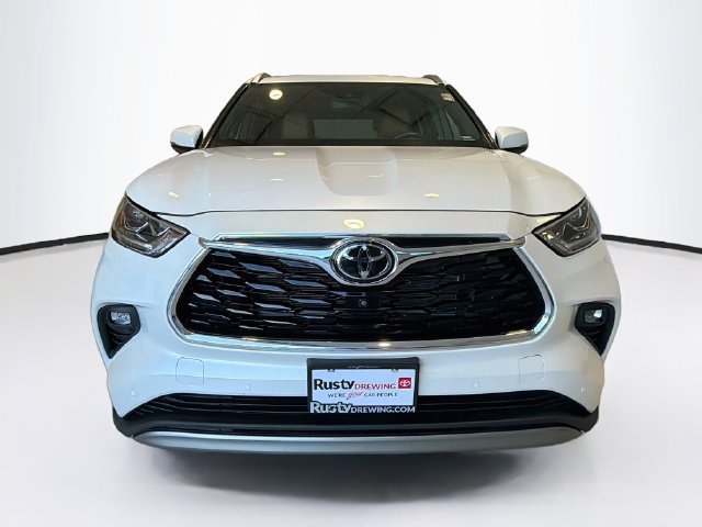 Used 2026 Toyota Highlander Platinum AWD/4WD image 2