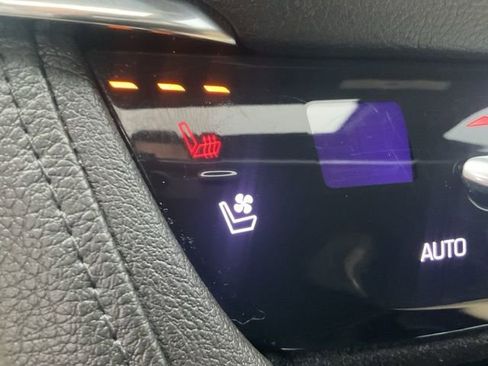 Used 2018 Cadillac XT5 Premium Luxury image 22