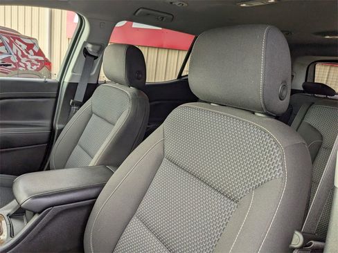 Certified 2023 GMC Acadia SLE w/ Driver Convenience Package image 12