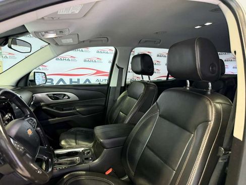 Used 2020 Chevrolet Traverse LT w/ Driver Confidence II Package AWD/4WD image 28