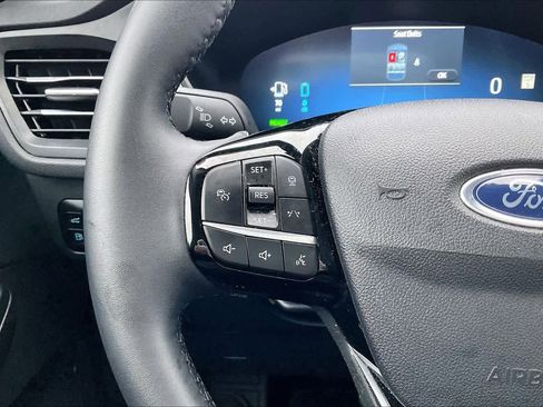 Used 2023 Ford Escape SE w/ PHEV Premium Package image 21