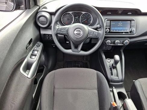 Used 2024 Nissan Kicks S image 12
