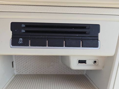 Used 2016 Volkswagen Tiguan R-Line image 26