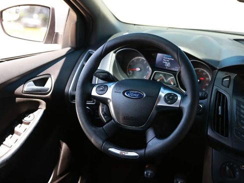 Used 2014 Ford Focus ST image 30