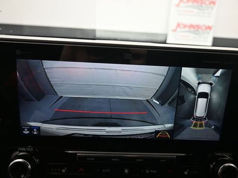 Used 2021 Toyota Highlander Platinum image 25